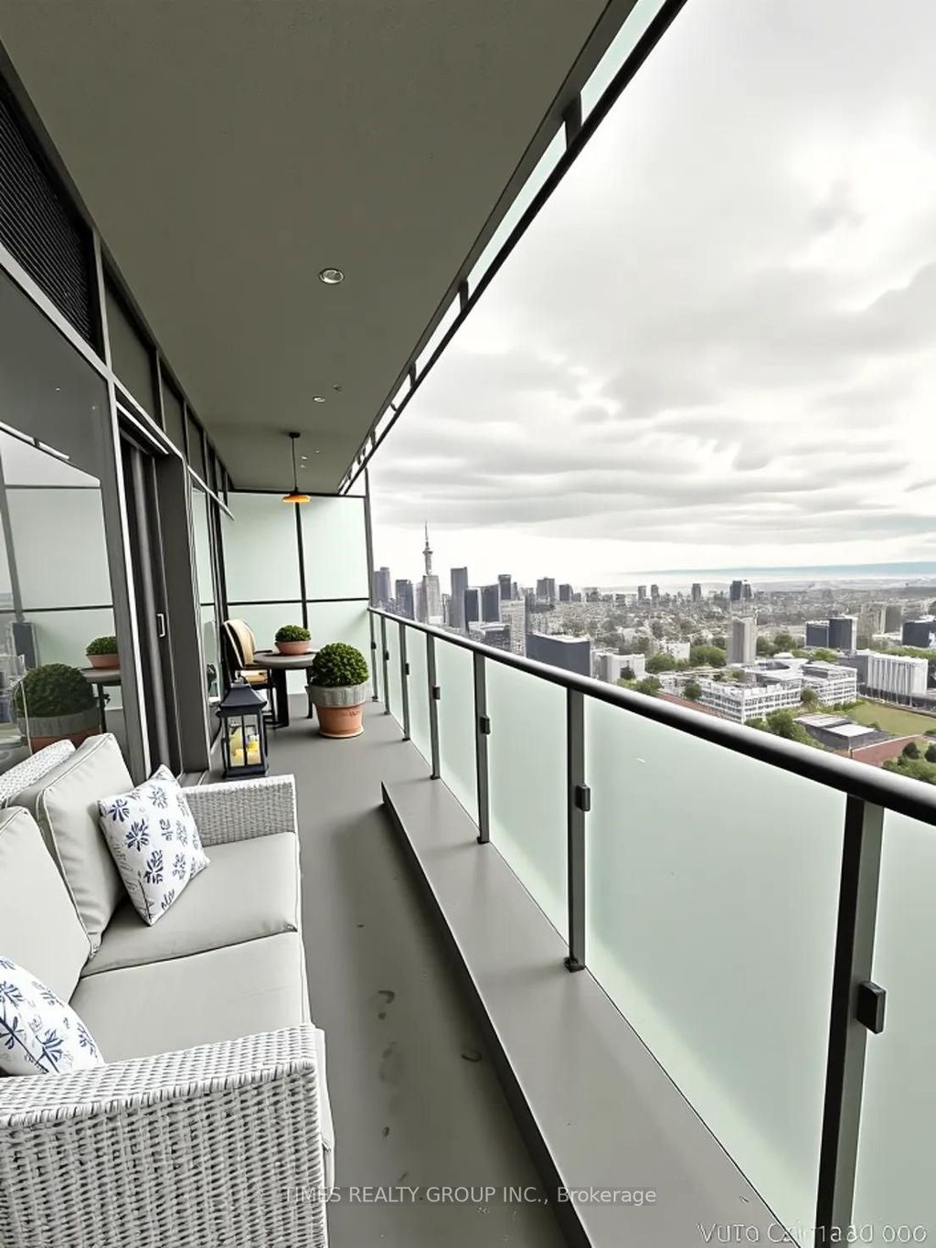 Photo of 1080 Bay Street #LPH3, Toronto, ON M5S 0A5 (MLS # C12920480)