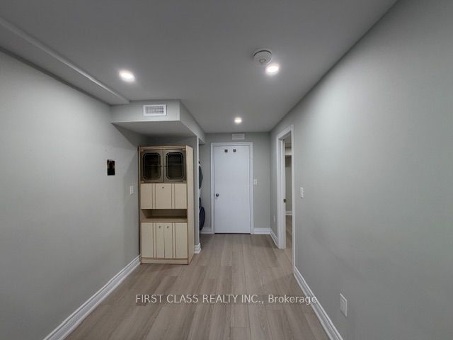 5323 Red Brush Drive Lower