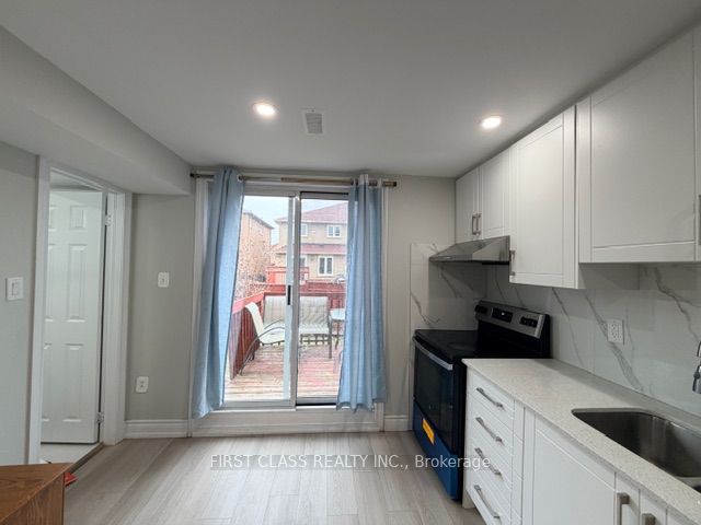 5323 Red Brush Drive Lower