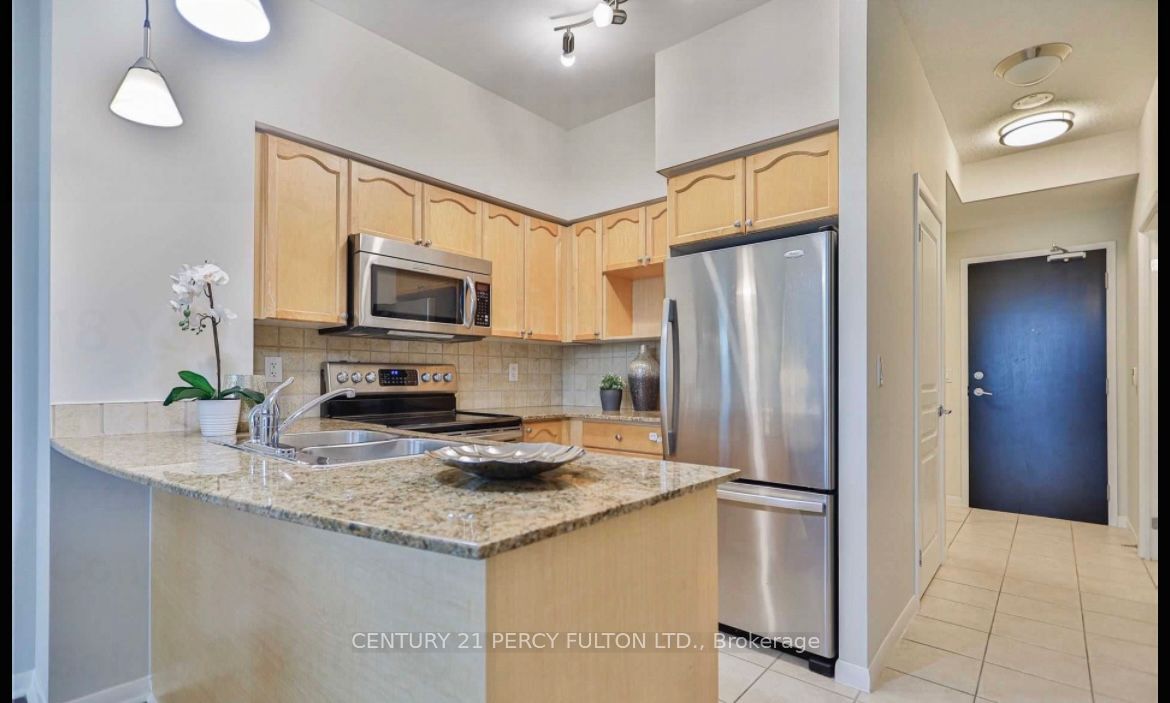 18 Yonge Street 3408