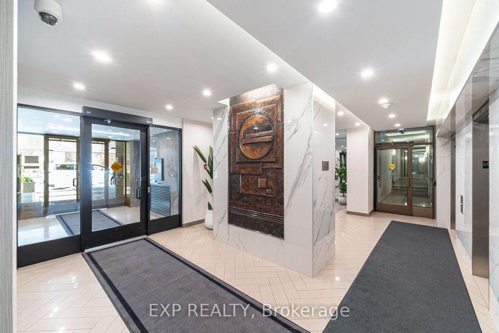 Photo of 270 Scarlett Road #205, Toronto, ON M6N 4X7 (MLS # W13026934)