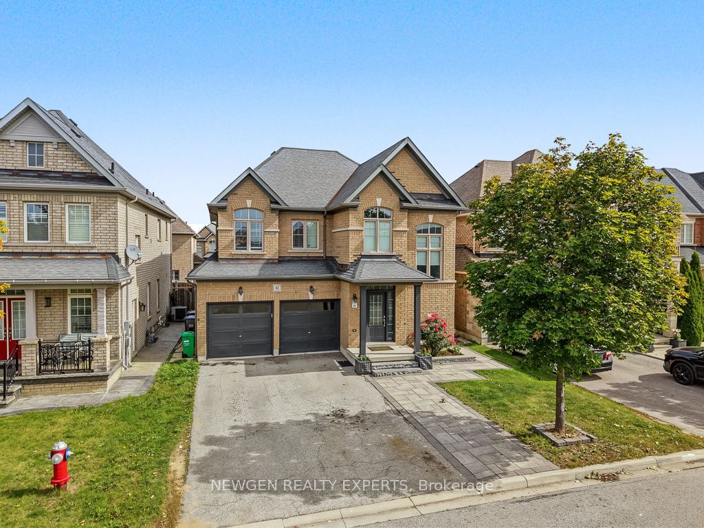 43 Lone Rock Circle