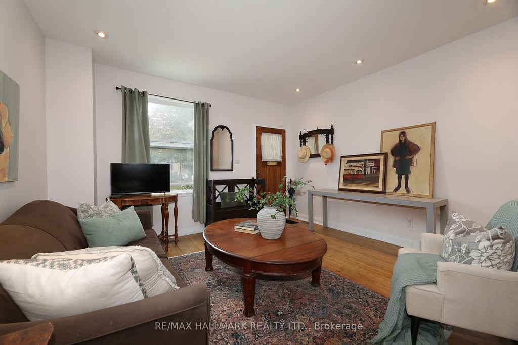 Photo of 1 Lockwood Road, Toronto, ON M4L 3M7 (MLS # E14106698)