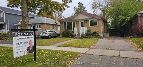 67 Savona Drive Toronto ON M8W 4V2
