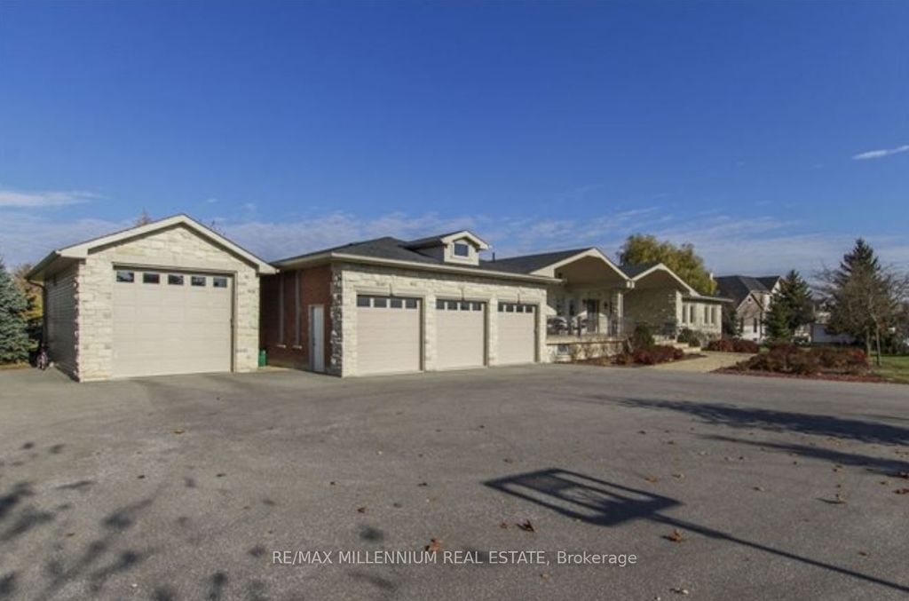 Photo of 32 Michelangelo Boulevard, Brampton, ON L6P 0H3 (MLS # W12389869)