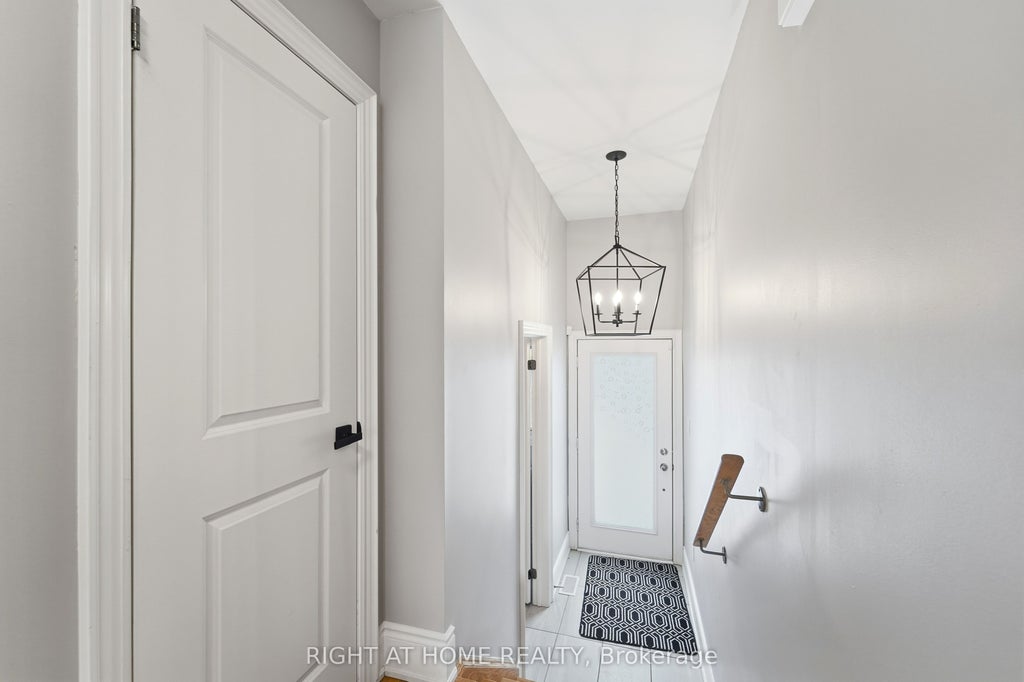 Photo of 57 Drover Circle, Whitchurch-Stouffville, ON L4A 7G4 (MLS # N13433908)