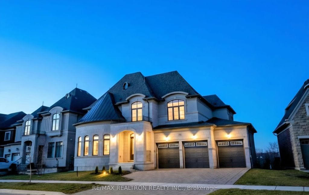 Photo of 52 Rolling Green Court, Vaughan, ON L4H 4K7 (MLS # N12589030)