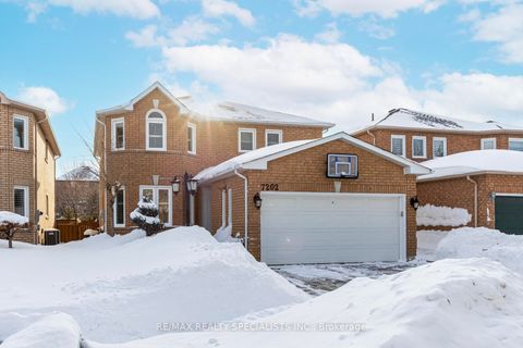 7202 Black Walnut Trail Mississauga ON L5N 7N4