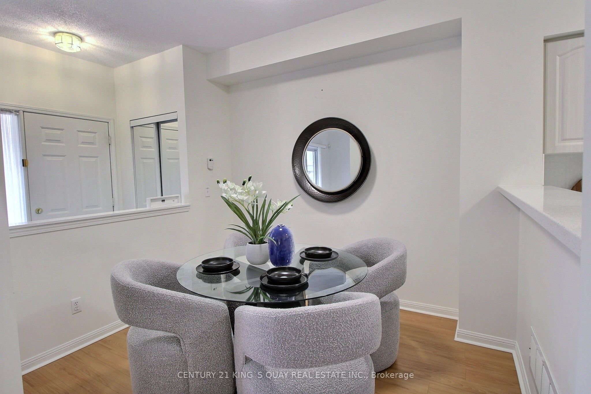 2 Alpen Way 23A