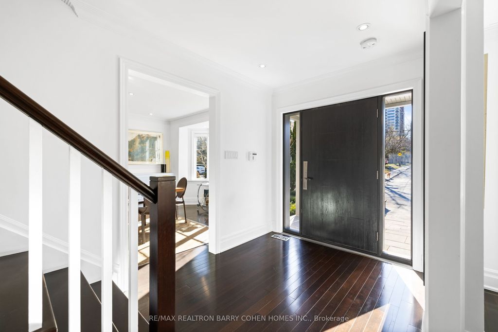 Photo of 215 Lonsmount Drive, Toronto, ON M5P 2Y6 (MLS # C12375188)