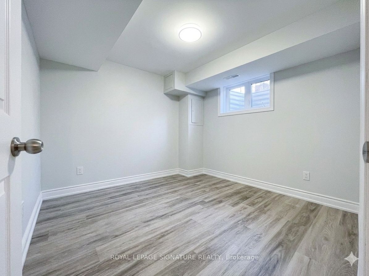 22 Vandervoort Drive 2 Bedroom Basement
