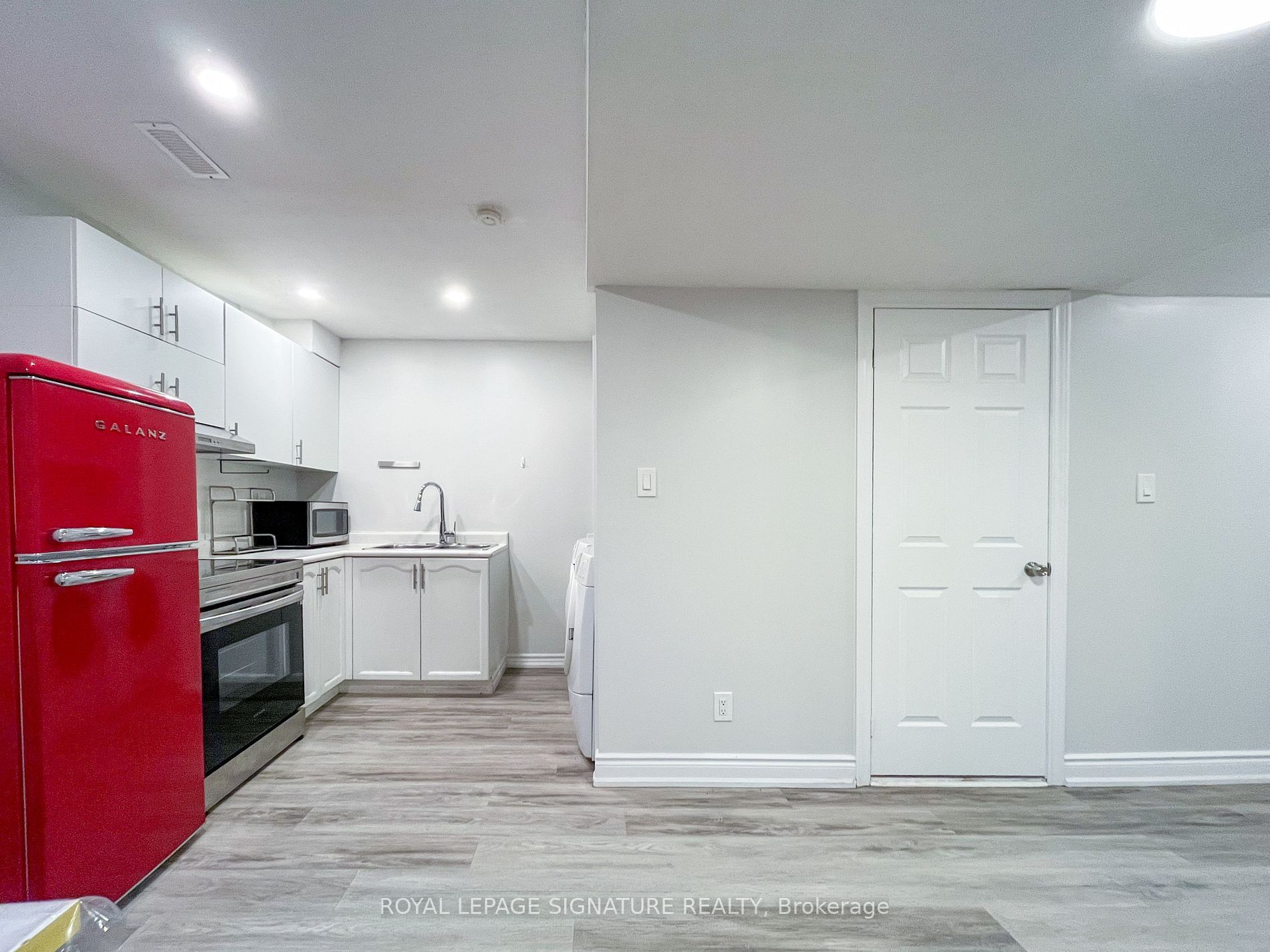 22 Vandervoort Drive 2 Bedroom Basement