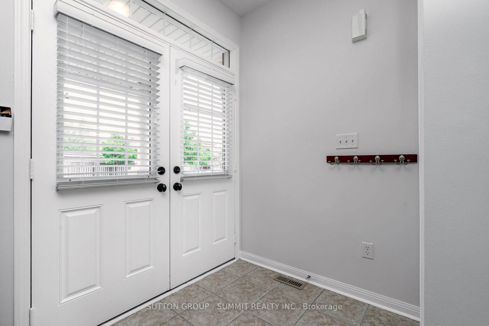 1283 Robson Crescent