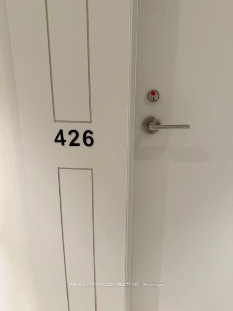 4010 Eglinton Avenue W 426