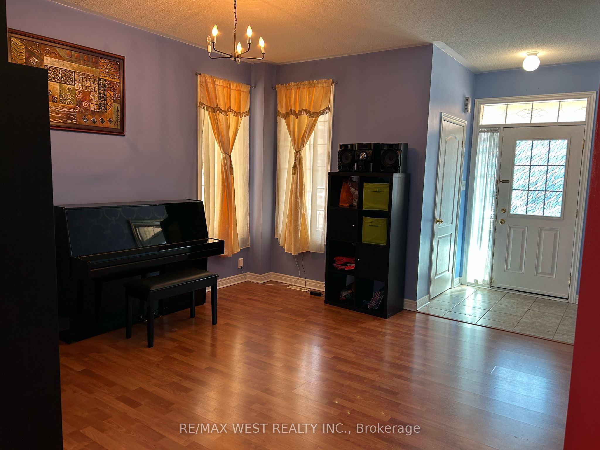 31 Gamson Crescent