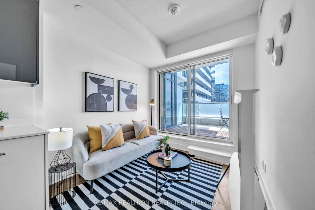 Photo of 188 Fairview Mall Drive #606, Toronto, ON M2J 0H7 (MLS # C13720786)