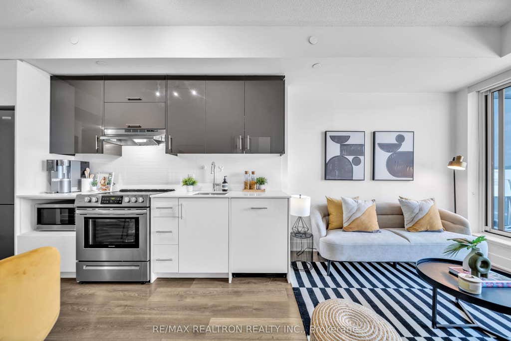 Photo of 188 Fairview Mall Drive #606, Toronto, ON M2J 0H7 (MLS # C13720786)
