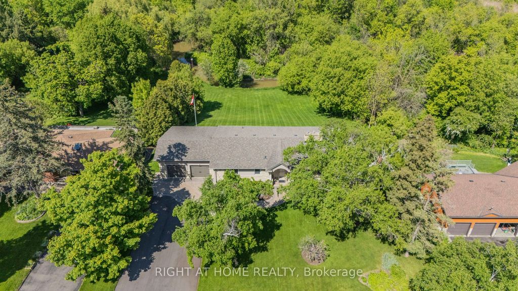 Photo of 42 Valleyview Road, Brampton, ON L6Z 4P9 (MLS # W12475700)