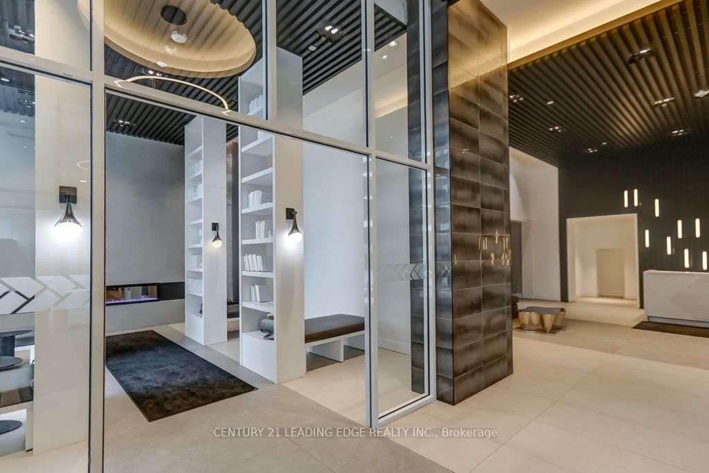 2489 TAUNTON Road 410