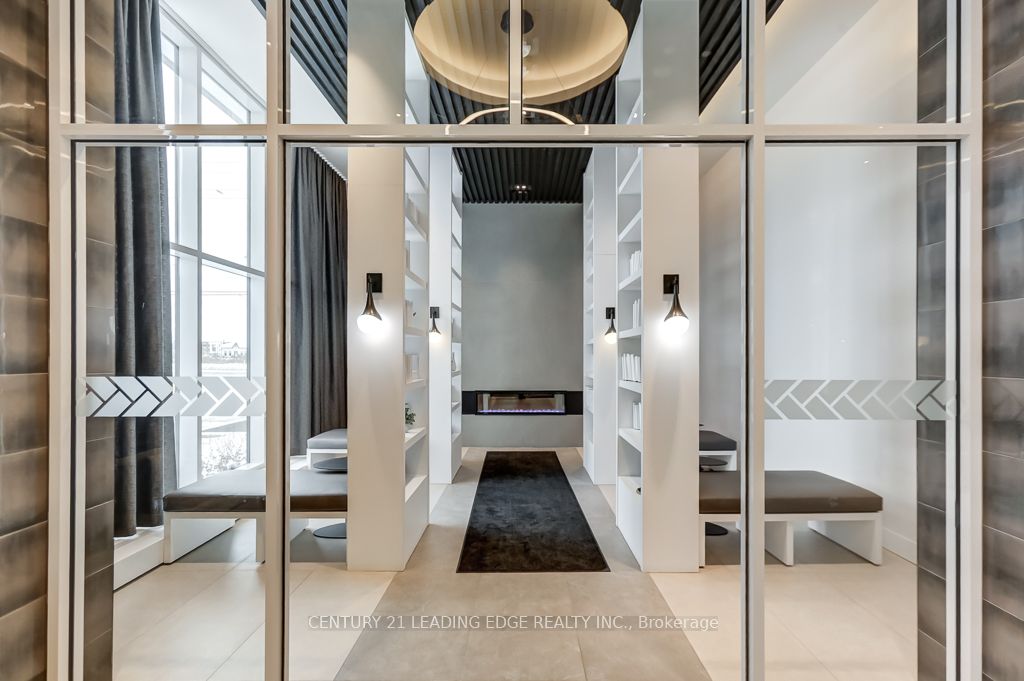 2489 TAUNTON Road 410