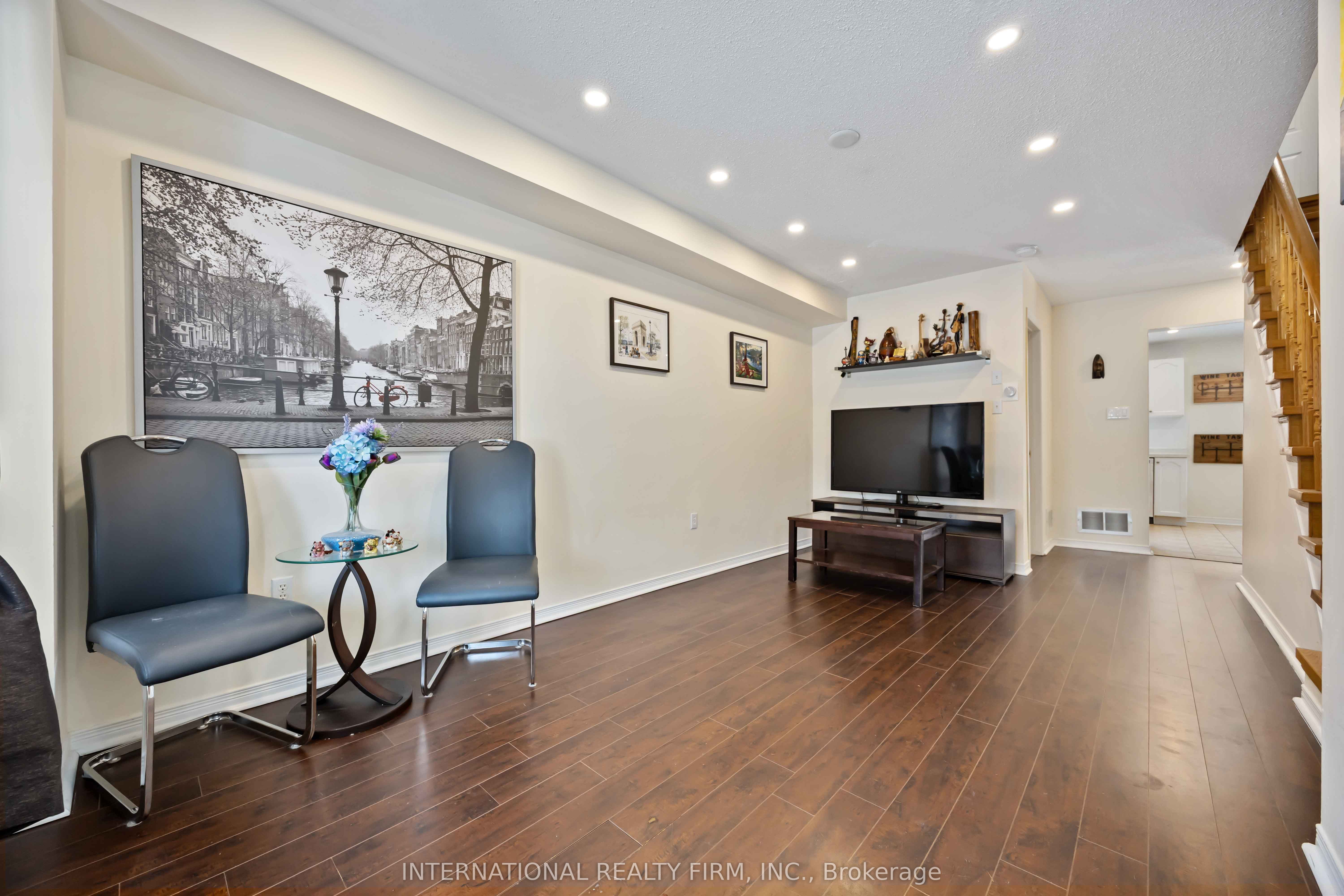 340 Flagstone Way