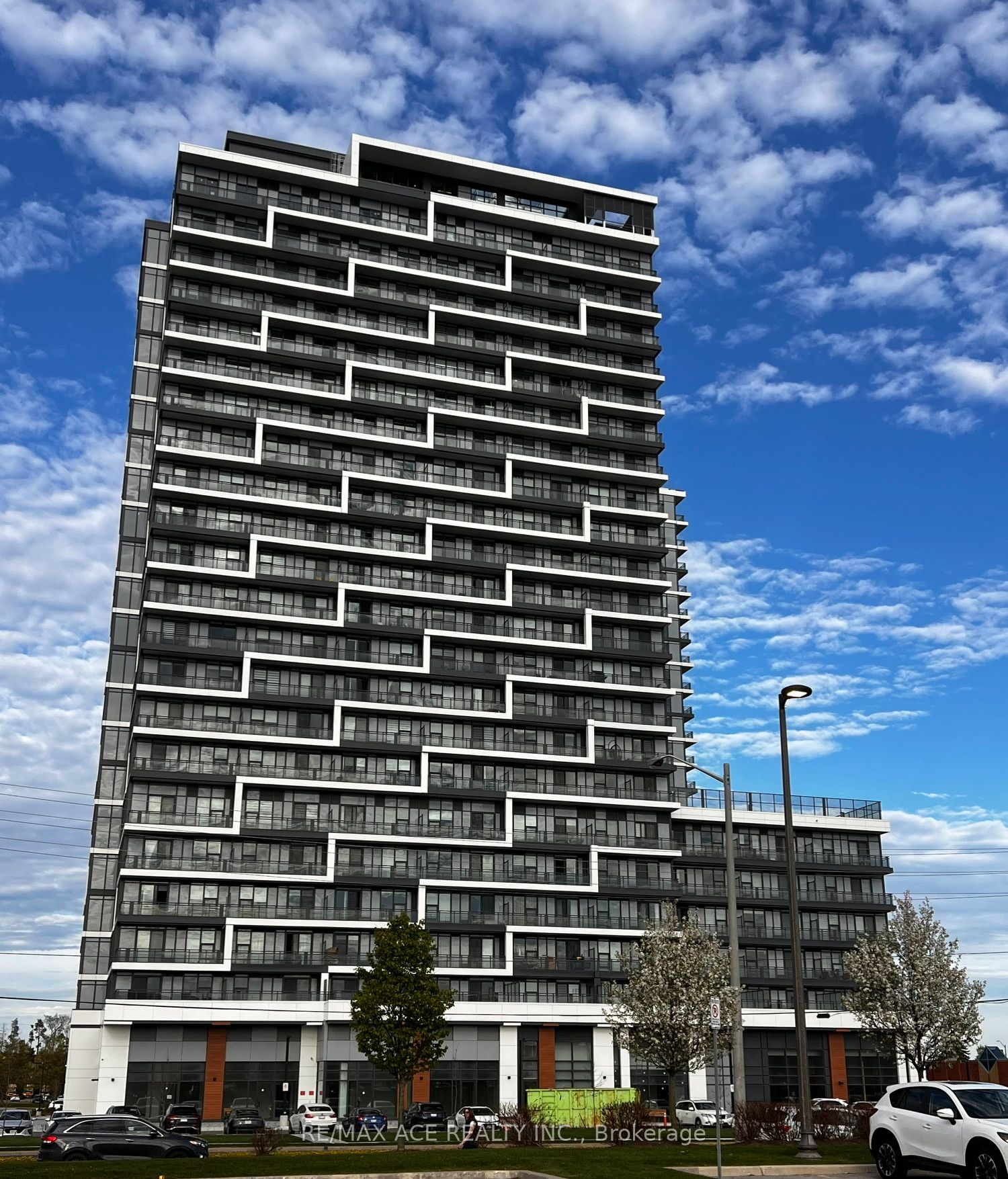 9763 Markham Road A338