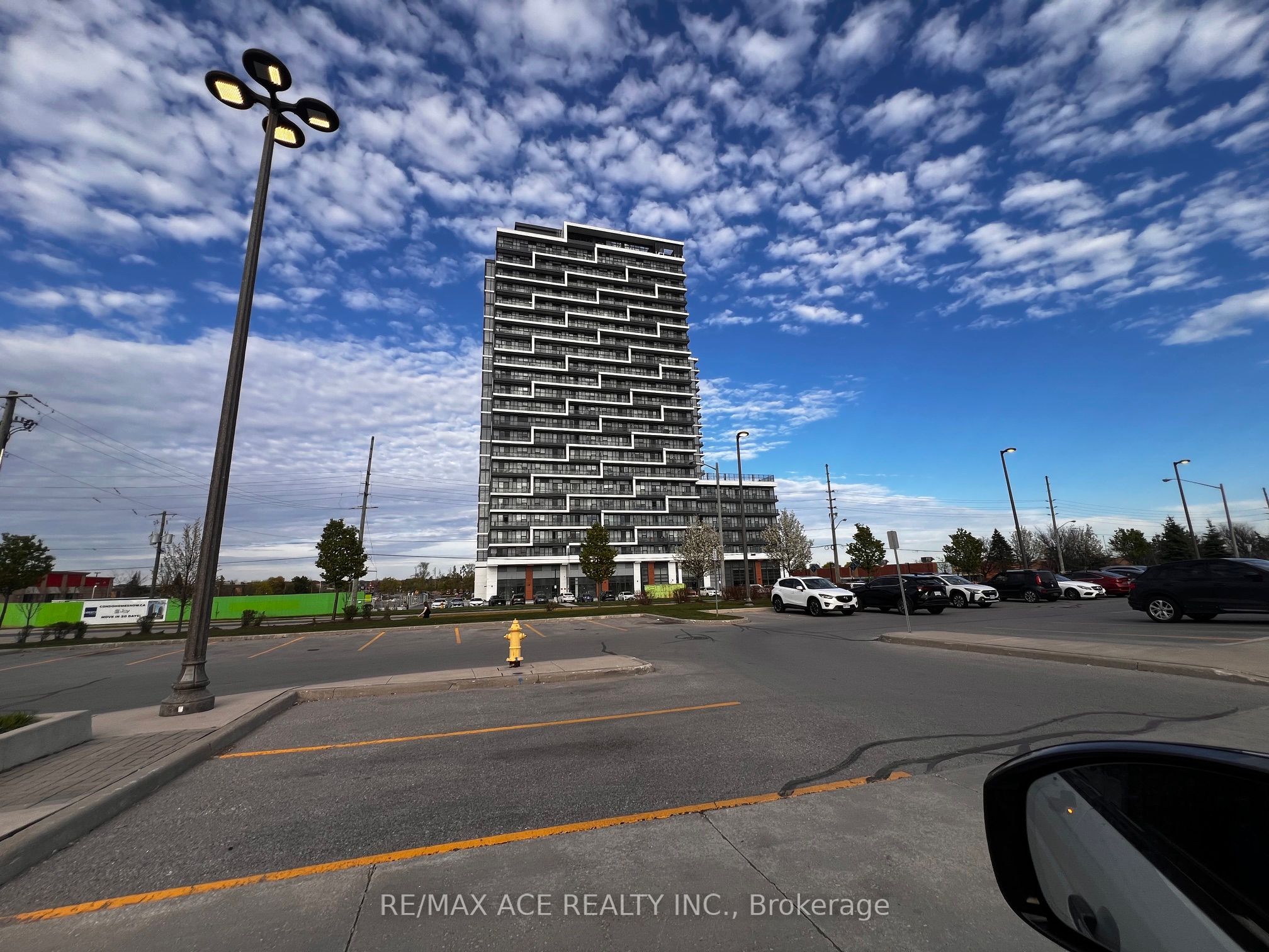 9763 Markham Road A338
