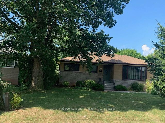 1393 Selkirk Avenue Lower 1