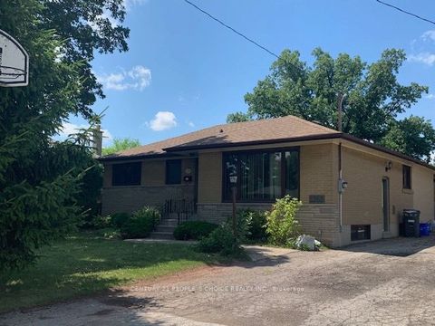 1393 Selkirk Avenue Lower 1 Oakville ON L6L 2V5