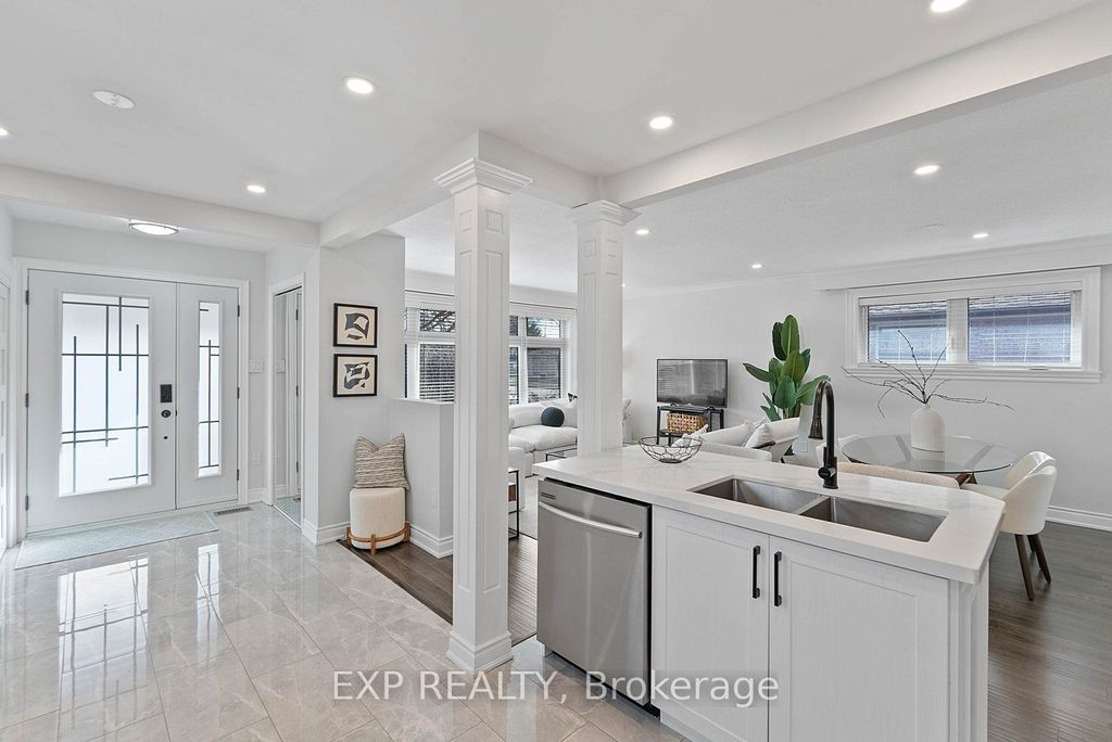 Photo of 39 Hobden Place, Toronto, ON M9R 3R6 (MLS # W12865840)