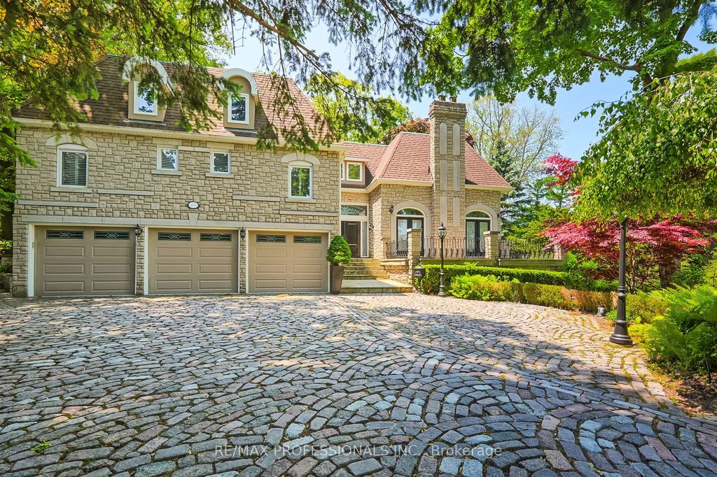 Photo of 6A Edenbrook Hill, Toronto, ON M9A 3Z6 (MLS # W12378454)