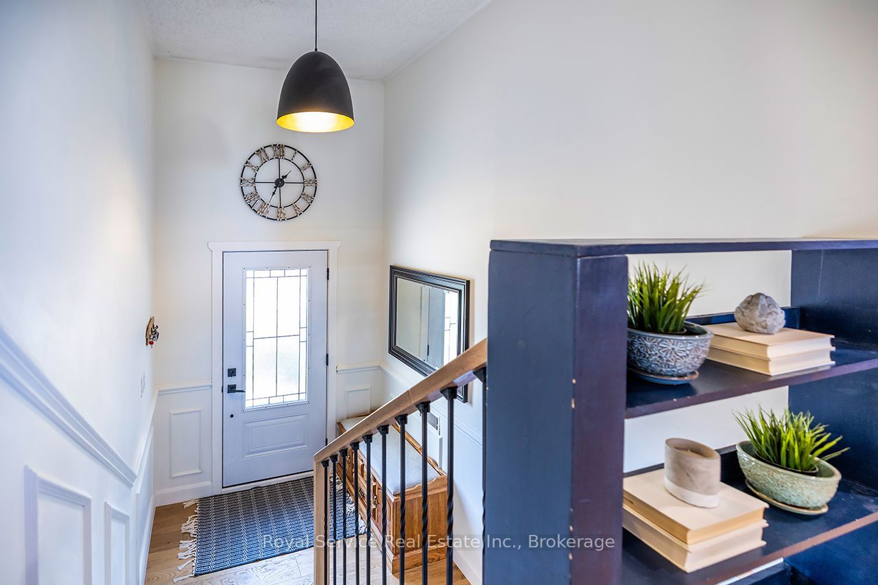 102 Foxhunt Trail