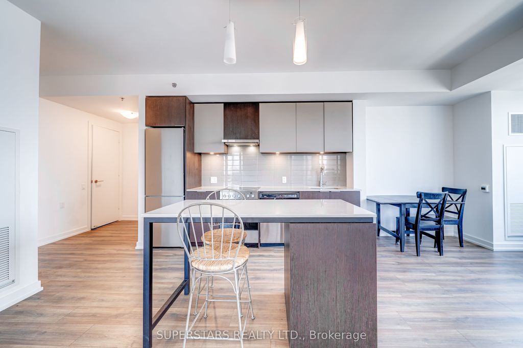 Photo of 203 College Street #2004, Toronto, ON M5T 1P9 (MLS # C12308524)