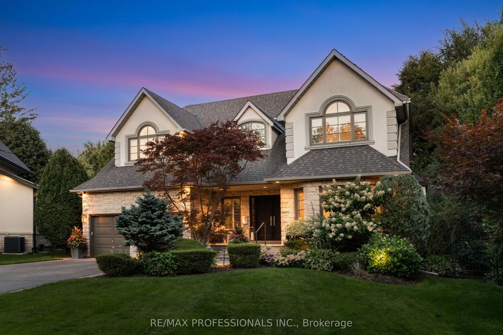 Photo of 17 Rockingham Drive, Toronto, ON M9A 1P2 (MLS # W13000830)