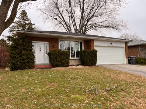 3195 Valmarie Avenue Mississauga ON L5C 2A4