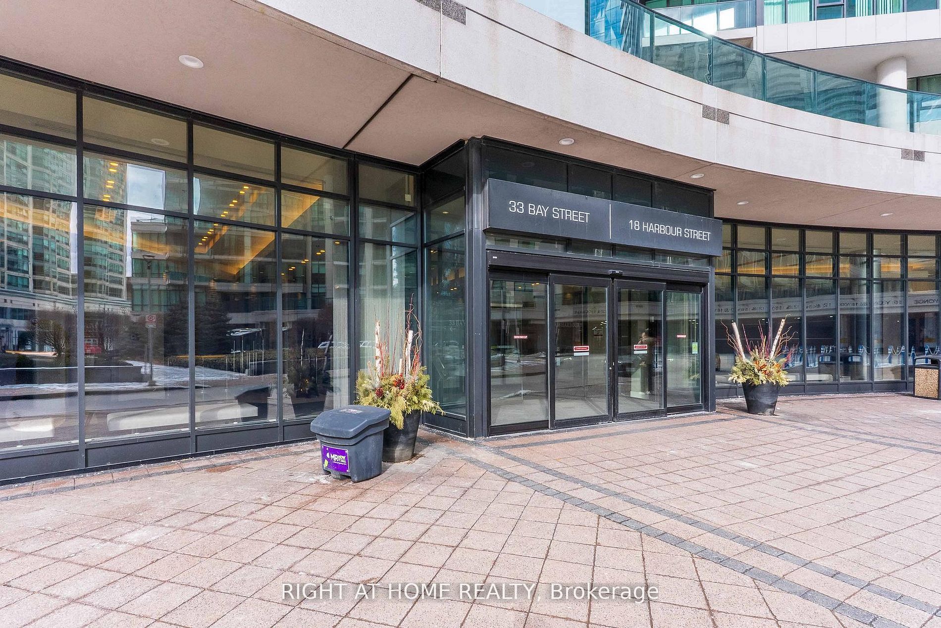 33 Bay Street 603