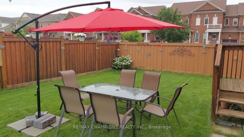 121 Fairwood Circle Brampton ON L6R 0X4