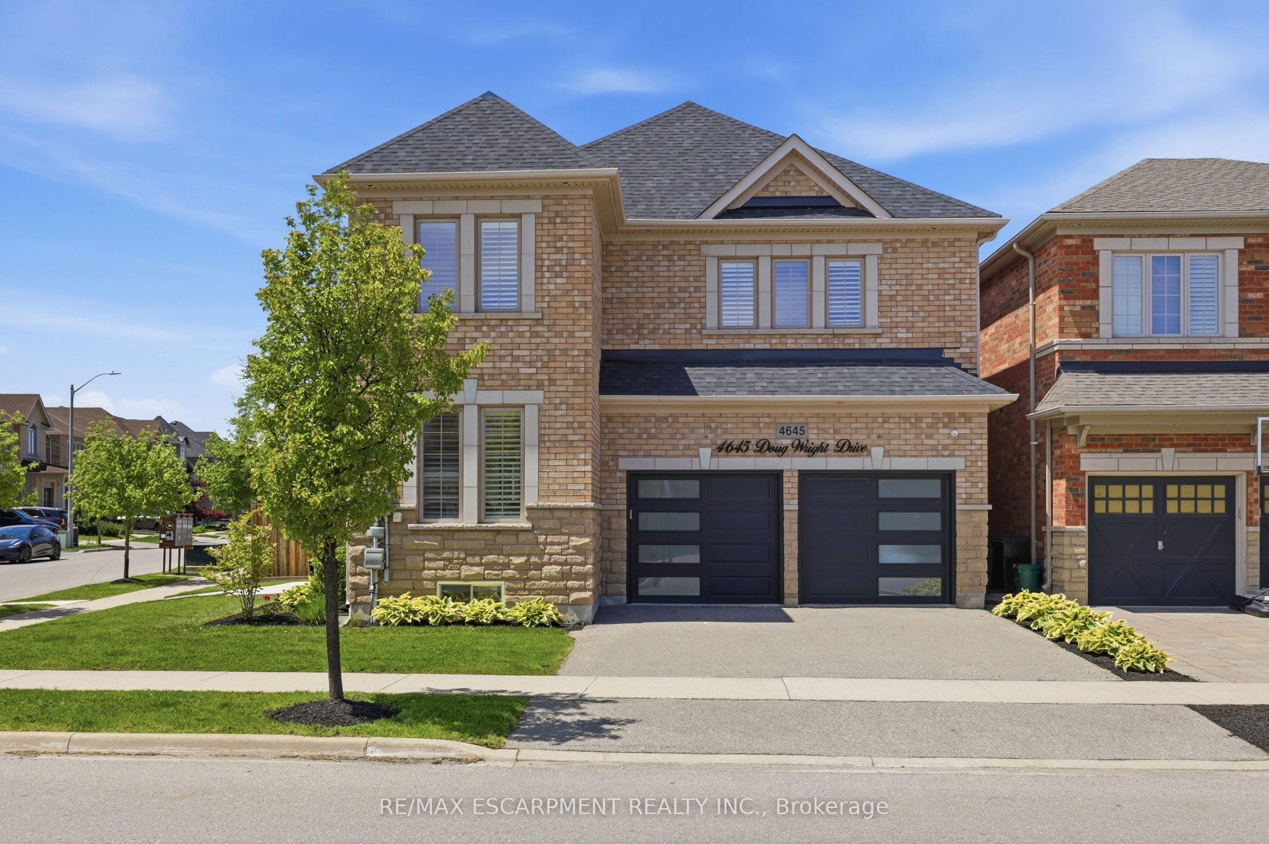 4645 Doug Wright Drive