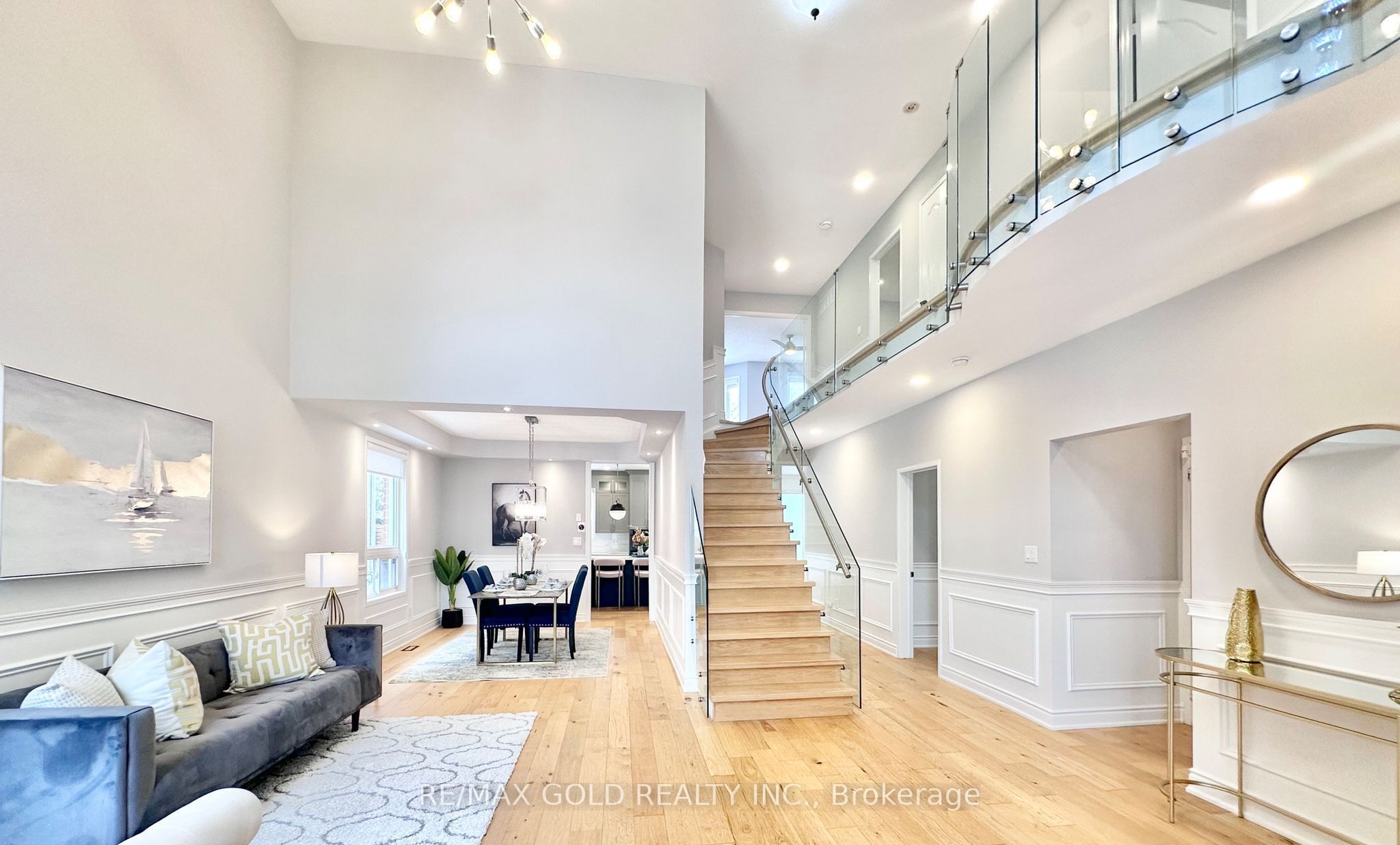2293 Woodcrest Drive