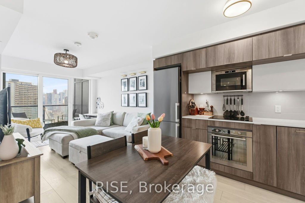 Photo of 585 Bloor St N/A E #2019, Toronto, ON M4W 0B3 (MLS # C12959812)