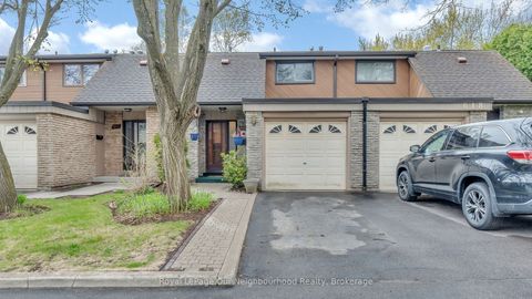 616 Forestwood Crescent Burlington ON L7L 4K5