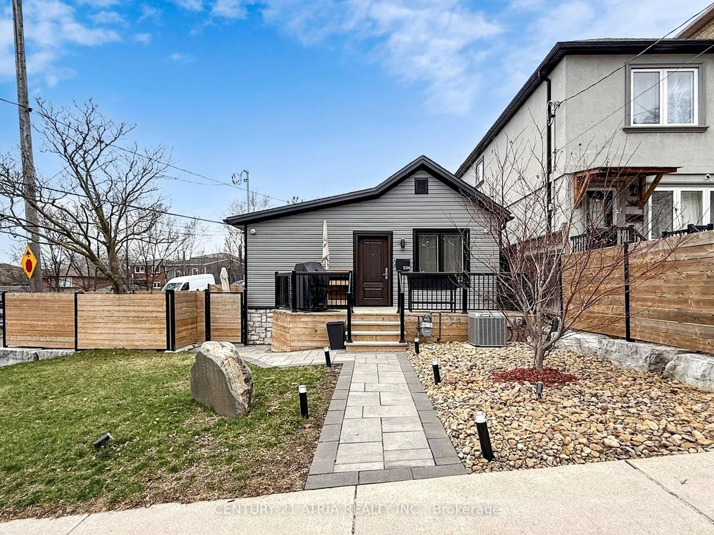Photo of 534 Silverthorn Avenue, Toronto, ON M6M 3H9 (MLS # W13000084)