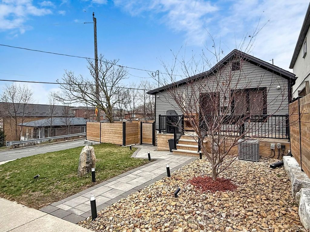 Photo of 534 Silverthorn Avenue, Toronto, ON M6M 3H9 (MLS # W13000084)