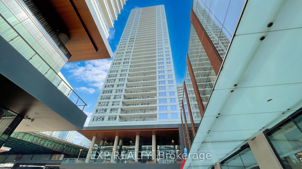 Photo of 17 SE Bathurst Street S #615, Toronto, ON M5V 0N1 (MLS # C12604396)