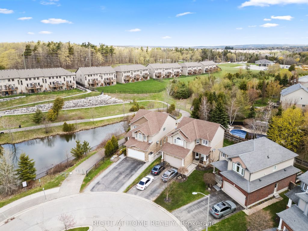 Photo of 18 Samuel Court, Orangeville, ON L9W 0B8 (MLS # W13153266)