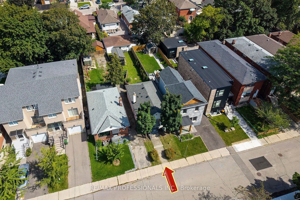 Photo of 43 Fifteenth Street, Toronto, ON M8V 3J3 (MLS # W13768916)