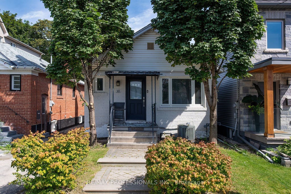 Photo of 43 Fifteenth Street, Toronto, ON M8V 3J3 (MLS # W13768916)