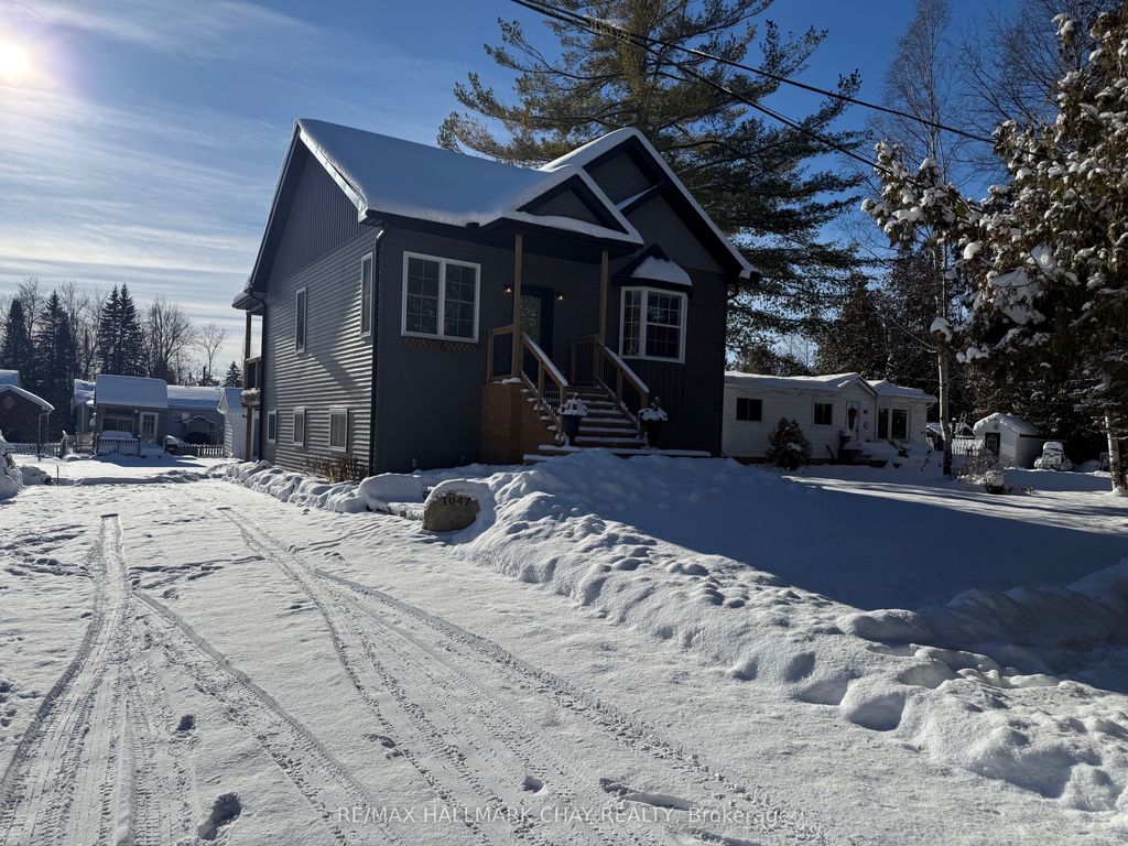Photo of 1047 LARCH Street, Innisfil, ON L0L 1C0 (MLS # N12658590)