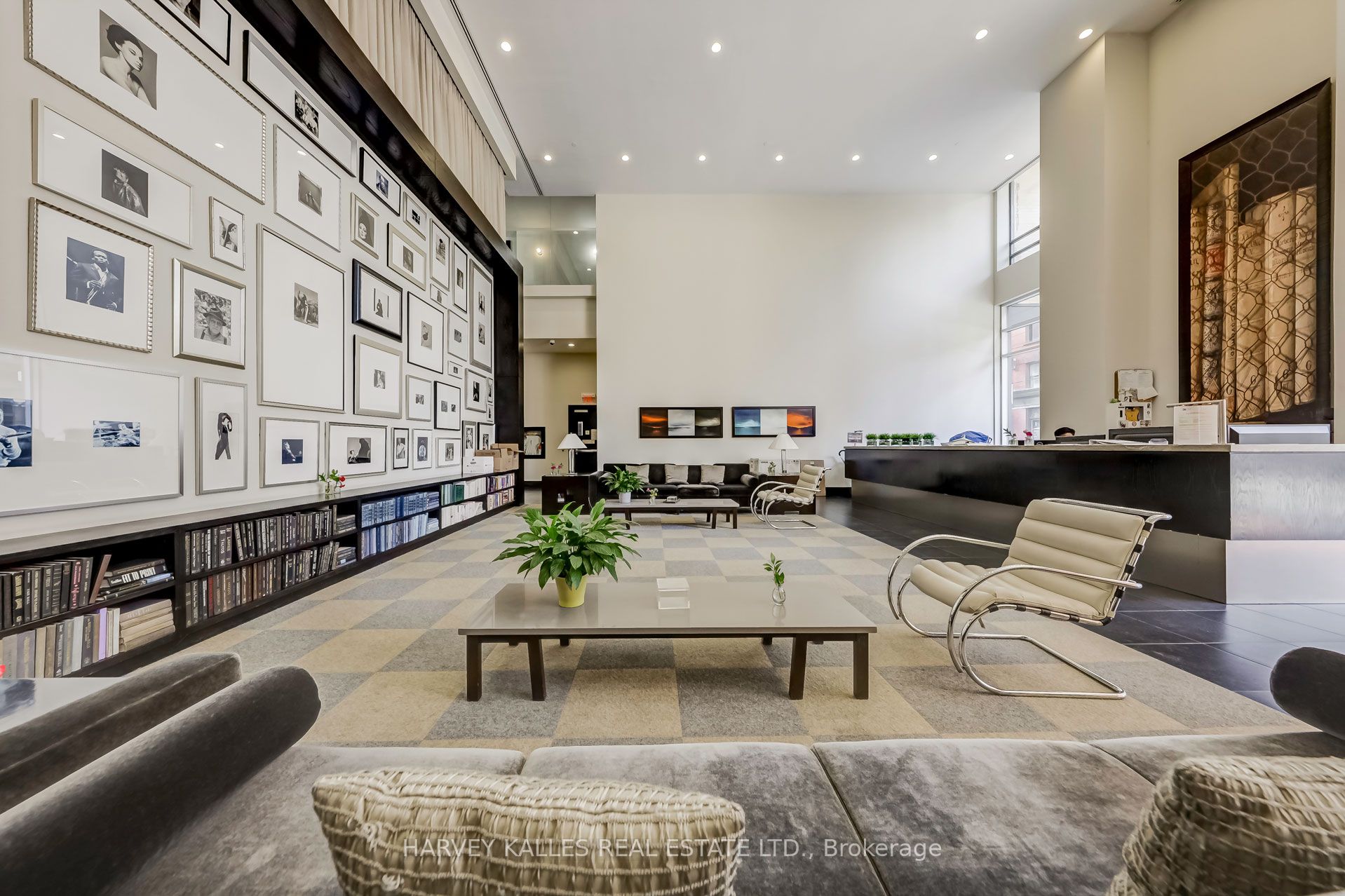 438 King Street W 914