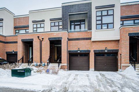 Photo of 42 Causland Lane, Richmond Hill, ON L4S 0G5 (MLS # N12679076)